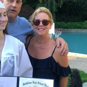 Meet your Posher, Holly